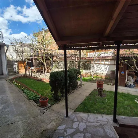 فندق Aseva House 3*