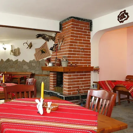 Ξενοδοχείο Aseva House 3*