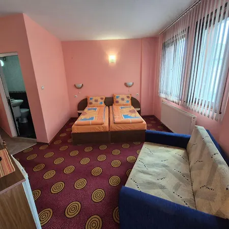 Отель Aseva House 3*