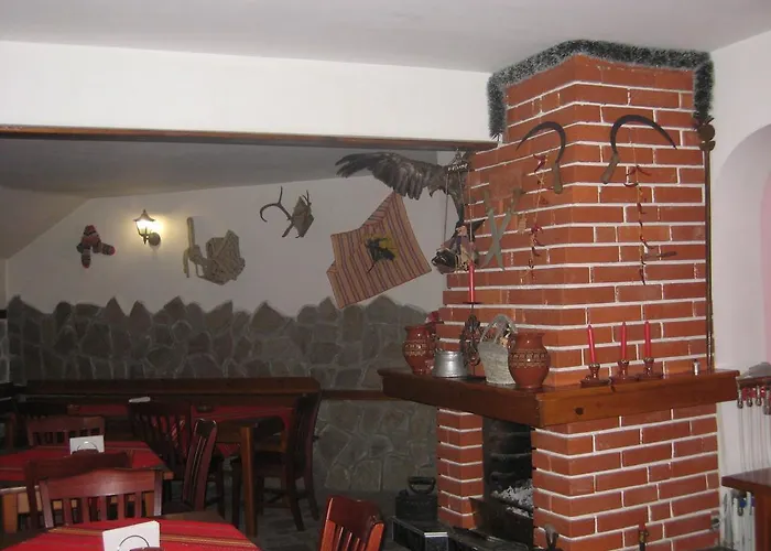 Ξενοδοχείο Aseva House 3*