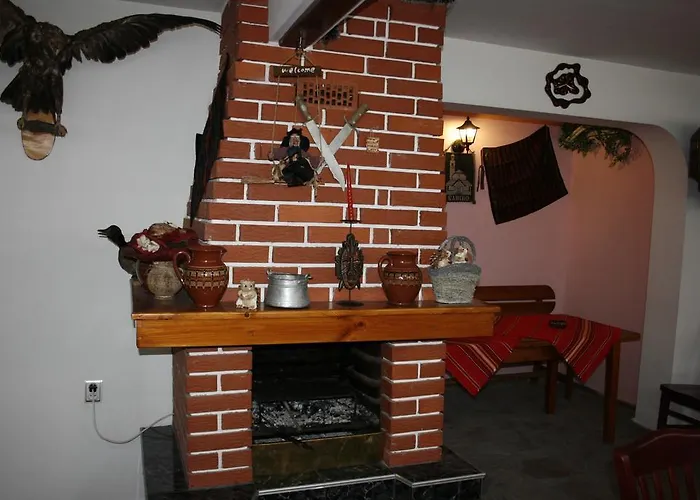 מלון Aseva House