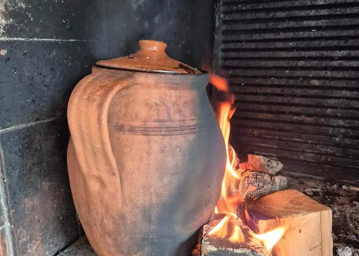 Отель Aseva House