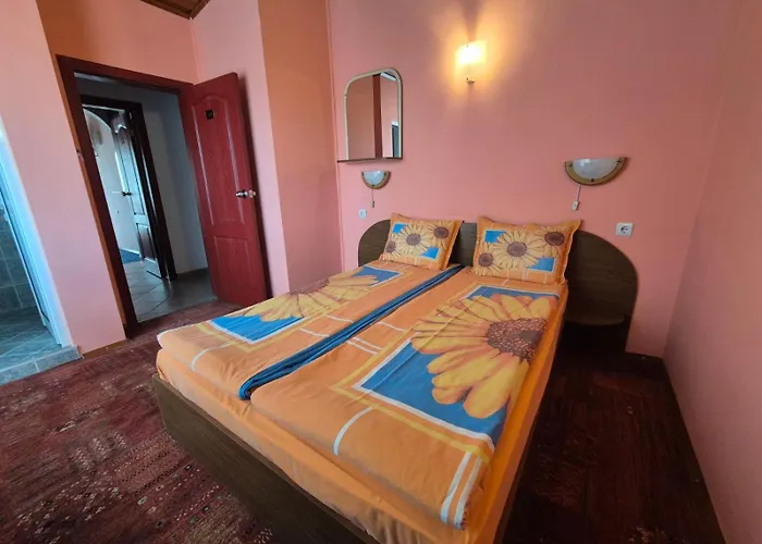 Aseva House Отель 3*