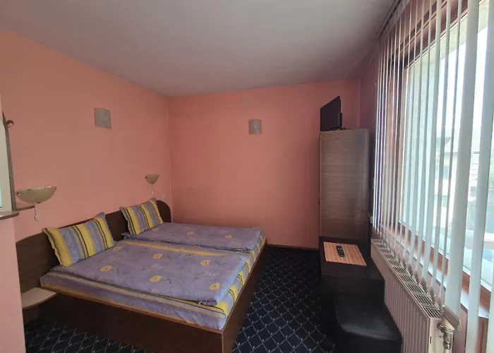 Aseva House בנסקו